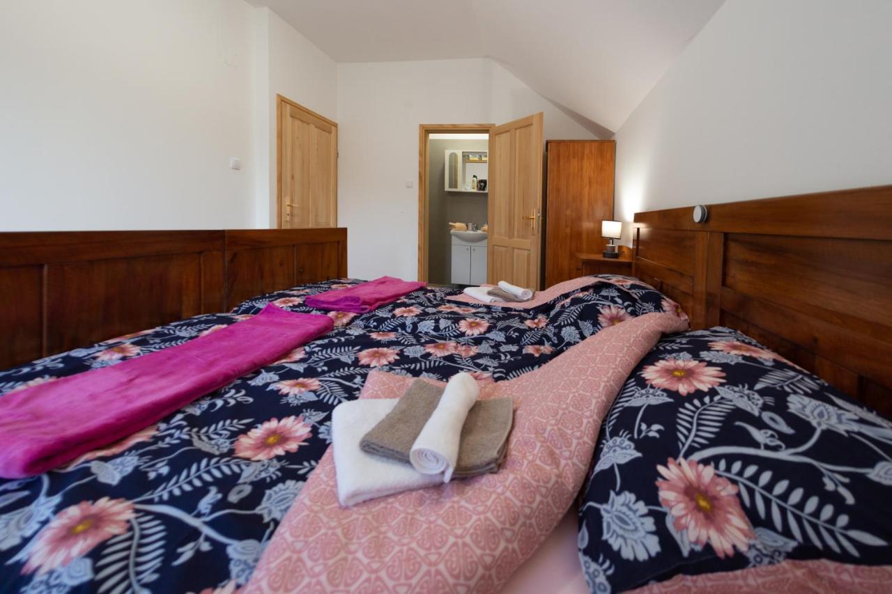 Villa House Mate à Otočac Extérieur photo