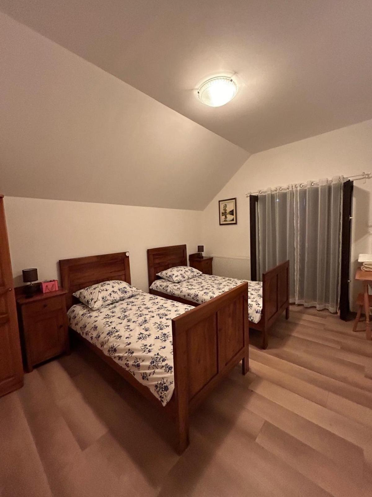 Villa House Mate à Otočac Extérieur photo